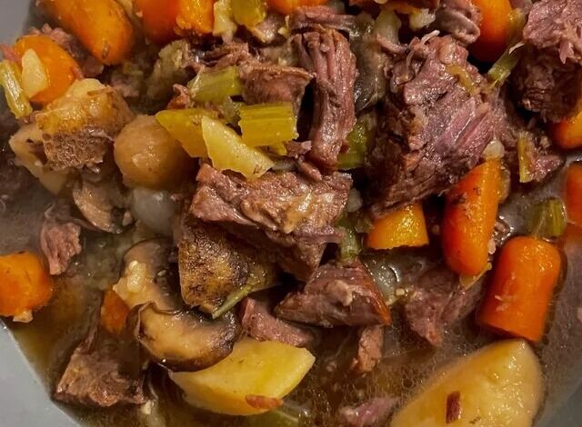 Hearty Beef Stew – A Comforting One-Pot Meal